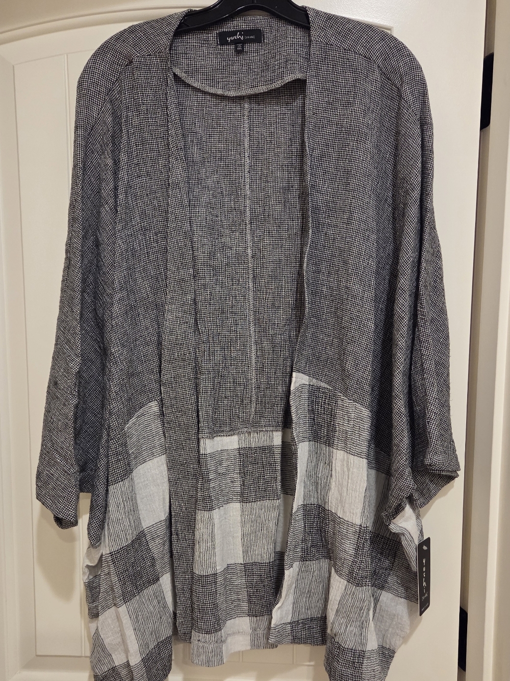 NEW WITH TAGS! YUSHI Black-White Checked LINEN/COTTON Kimono Style Cardigan, XXL